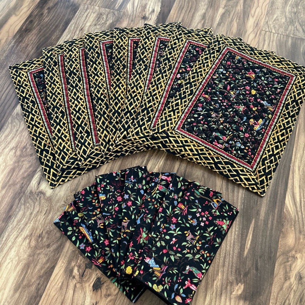 Vera Bradley Ming Placemats And Napkins Set of 8 Retired